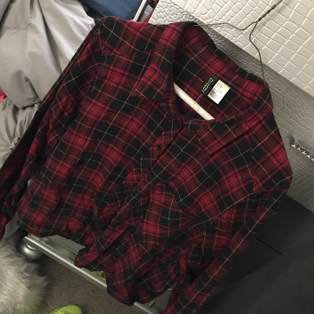 Long sleeve crop button down flannel
